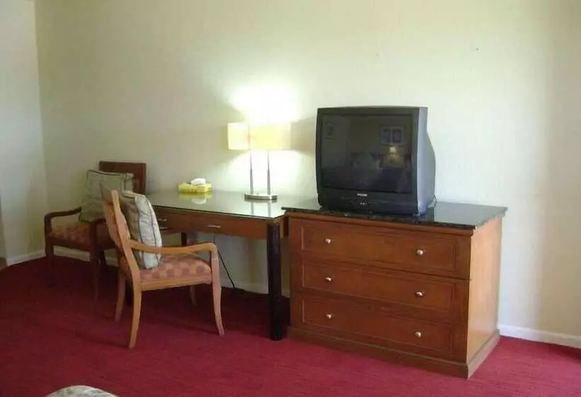 モーテル Econo Lodge Inn & Suites
