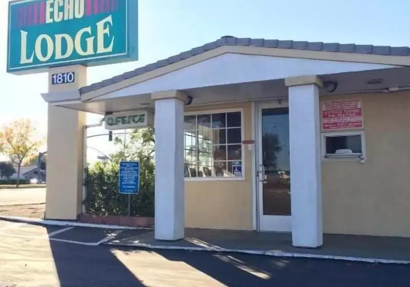 モーテル Echo Lodge