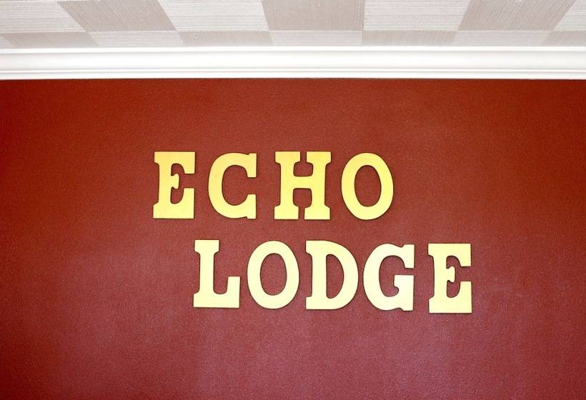 モーテル Echo Lodge