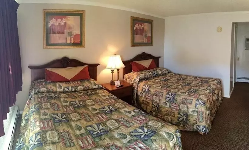 モーテル Economy Inn Bloomington