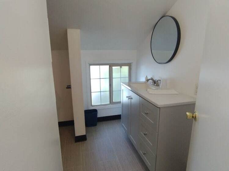 Мотель Kings Row Inn