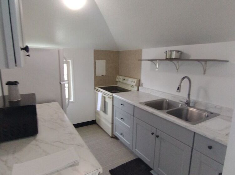 Мотель Kings Row Inn