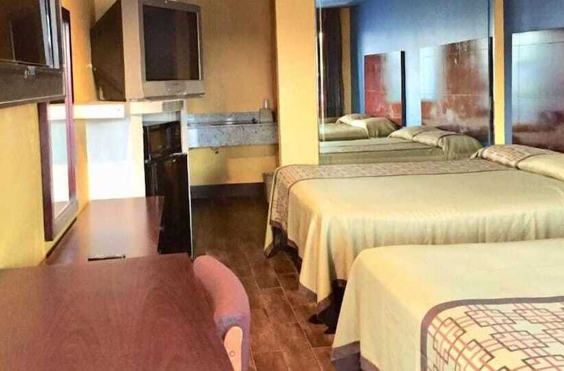 モーテル Luxury Inn