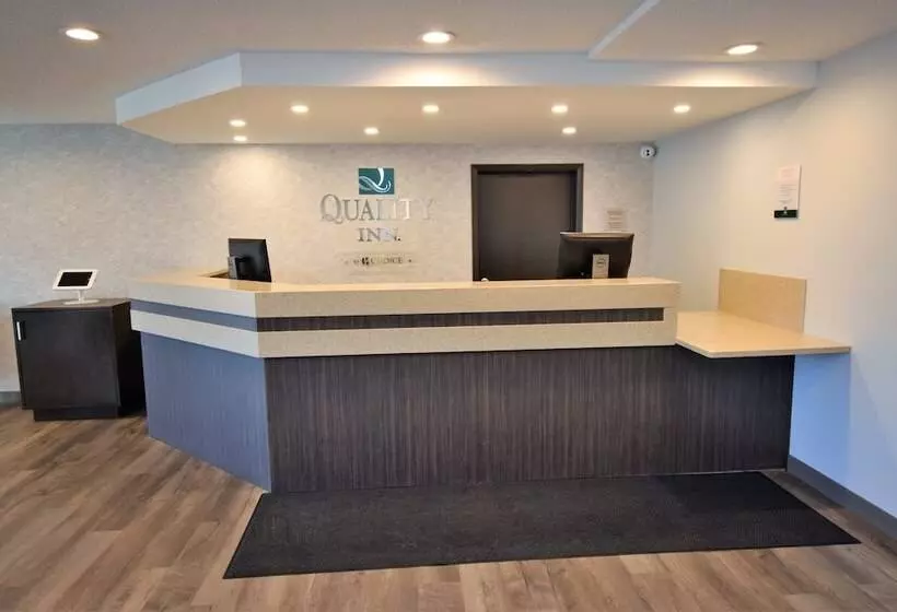モーテル Quality Inn Marquette