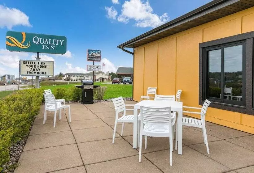 モーテル Quality Inn Marquette