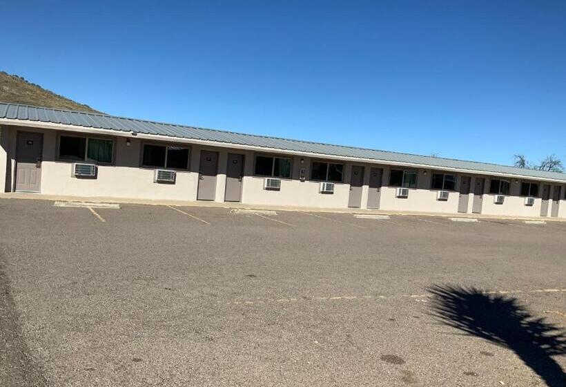 فندق على الطريق Value Lodge