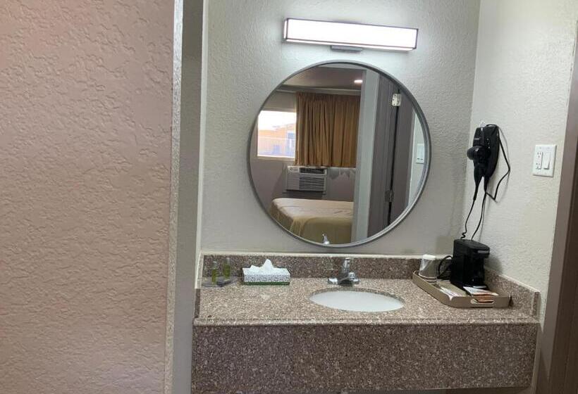 فندق على الطريق Value Lodge