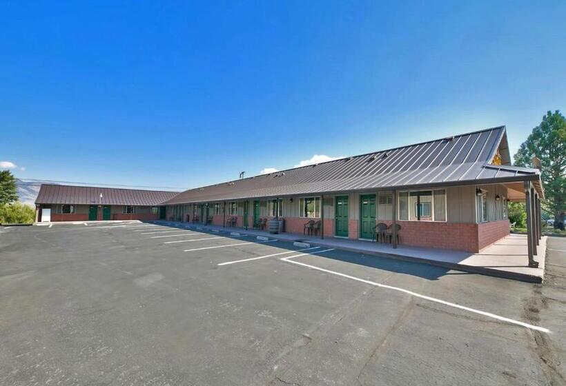 모텔 Walker River Lodge