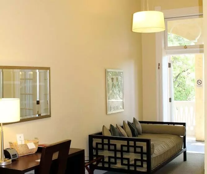 ベッドアンドブレックファースト Healdsburg Inn On The Plaza, A Four Sisters Inn