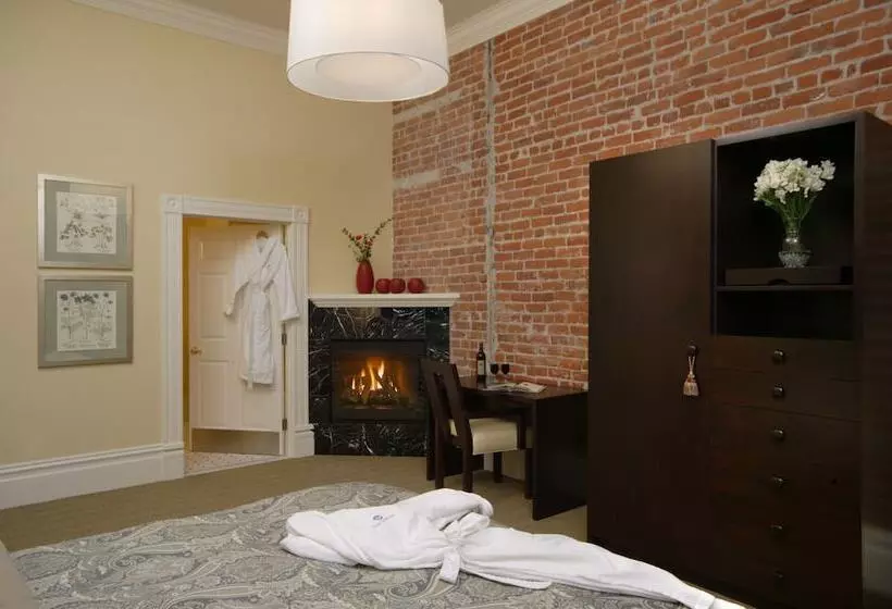 ベッドアンドブレックファースト Healdsburg Inn On The Plaza, A Four Sisters Inn