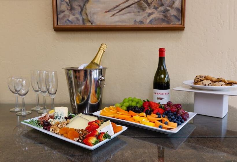 Bed and Breakfast Healdsburg Inn On The Plaza, A Four Sisters Inn