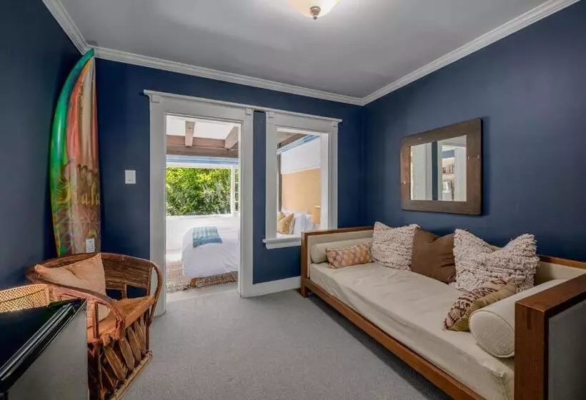تختخواب و صبحانه Venice Beach House