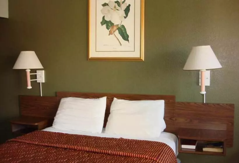 هتل Budget Inn