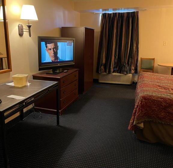 Отель Budget Inn Temple Hills