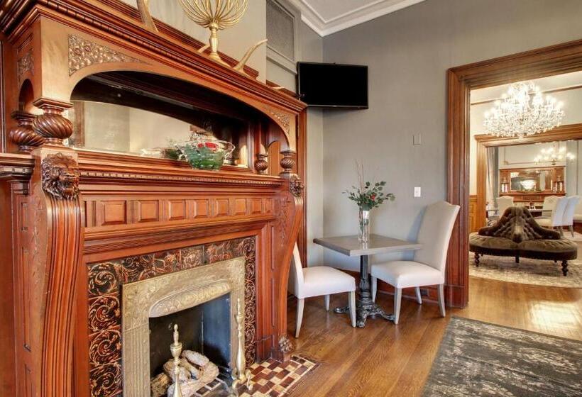 בית מלון כפרי Finial Bw Premier Collection Oxford   Anniston