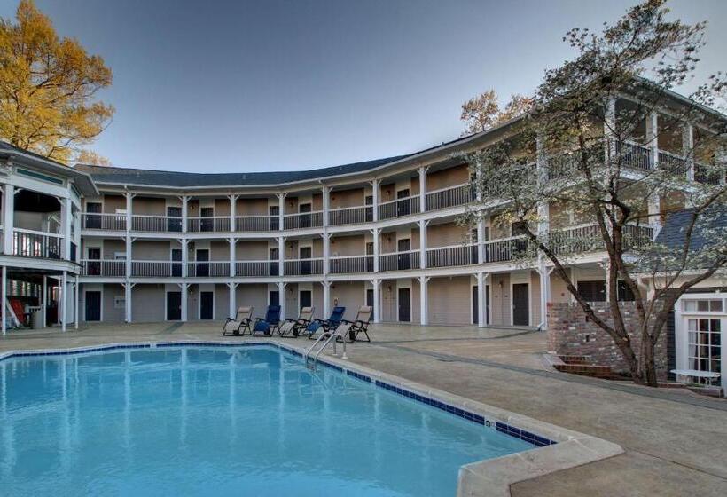 בית מלון כפרי Finial Bw Premier Collection Oxford   Anniston