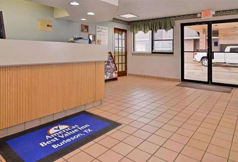 Hotelli Five Star Inn Burleson