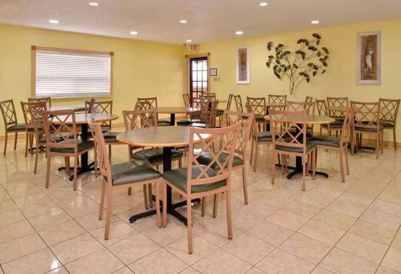 Hotelli Five Star Inn Burleson