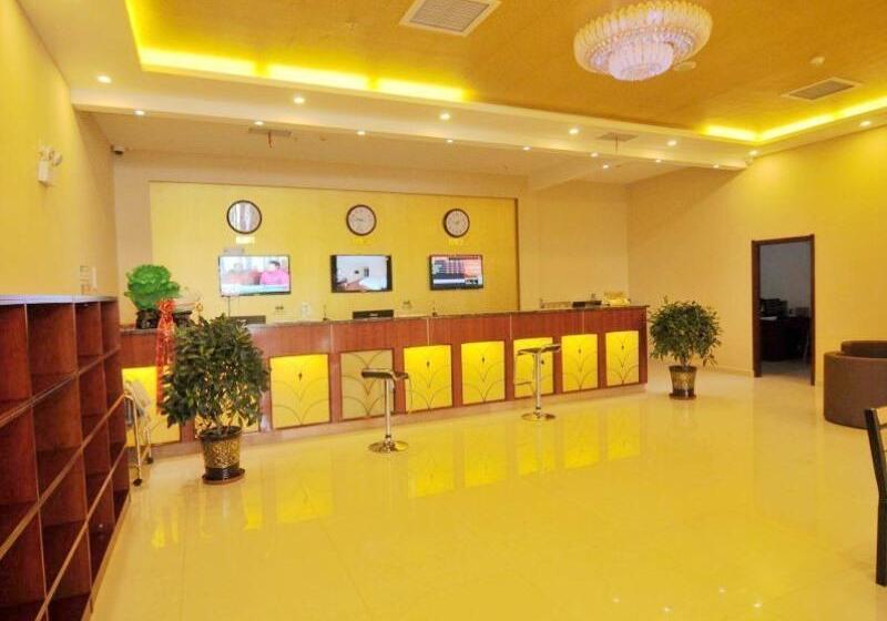 בית מלון כפרי Greentree Inn Hebei Zhangjiakou Wuyi East Street Jianxing Express