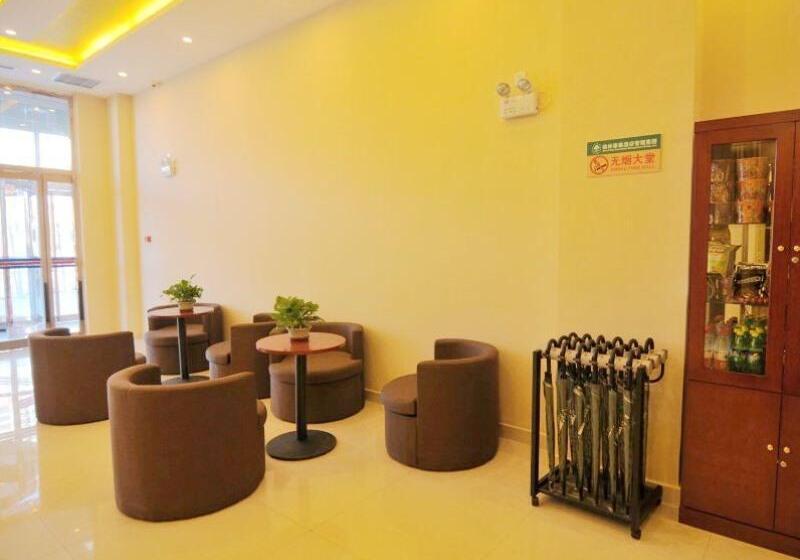 בית מלון כפרי Greentree Inn Hebei Zhangjiakou Wuyi East Street Jianxing Express