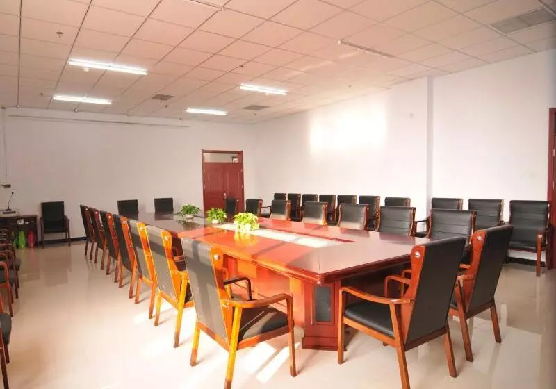 ホテル Greentree Inn Hebei Zhangjiakou Wuyi East Street Jianxing Express