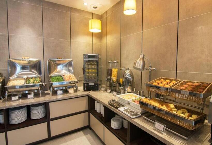 호텔 Home Inn Plus Shanghai New International Expo Center Yushan Road Yuanshen Sports