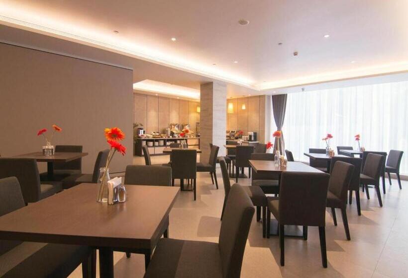 호텔 Home Inn Plus Shanghai New International Expo Center Yushan Road Yuanshen Sports