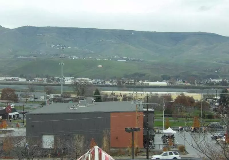 هتل Inn America  Lewiston