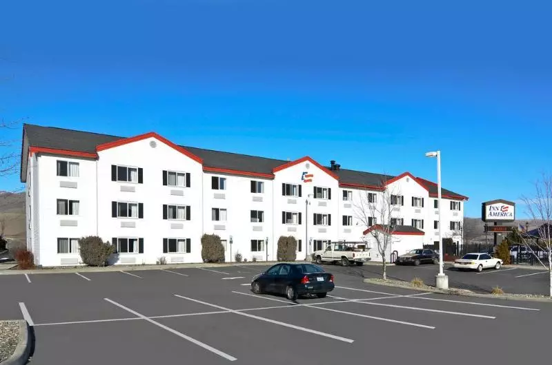 هتل Inn America  Lewiston