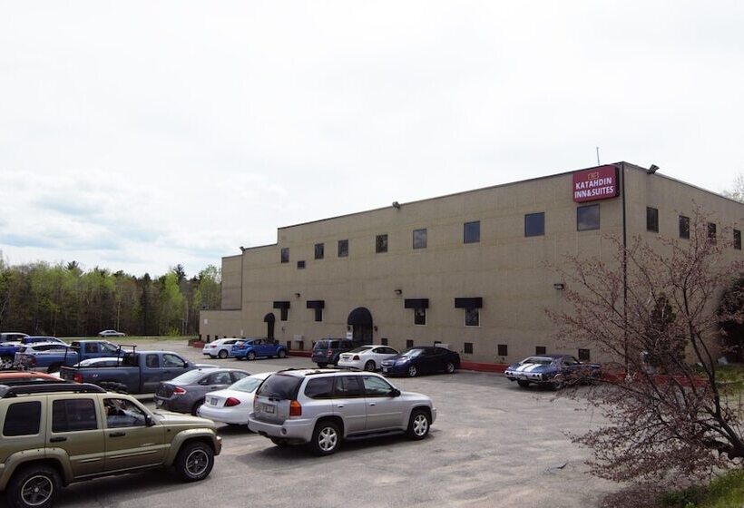 Отель Katahdin Inn & Suites