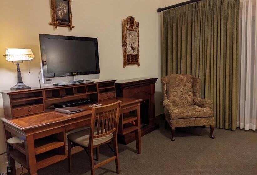 Hotel Lodge At Sandpoint