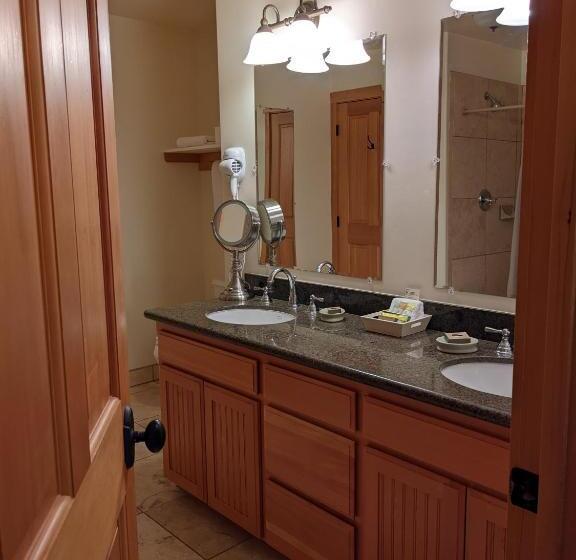 Hotel Lodge At Sandpoint