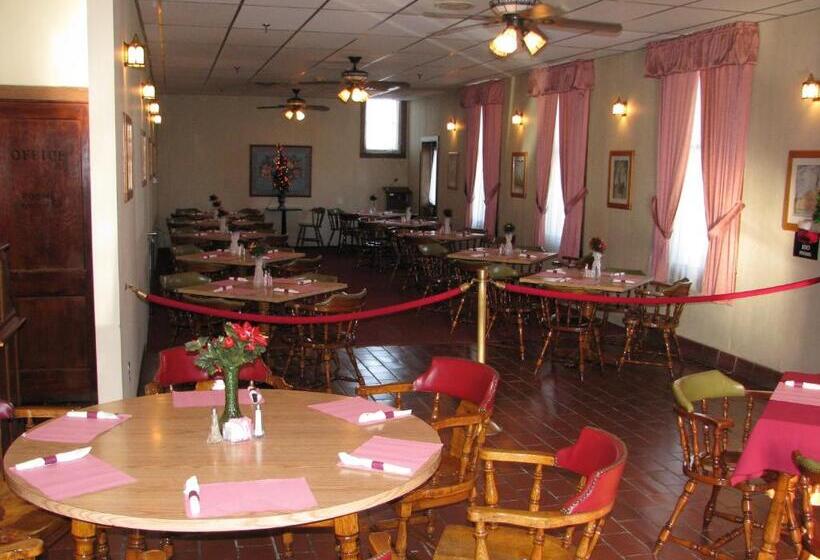 בית מלון כפרי Old National