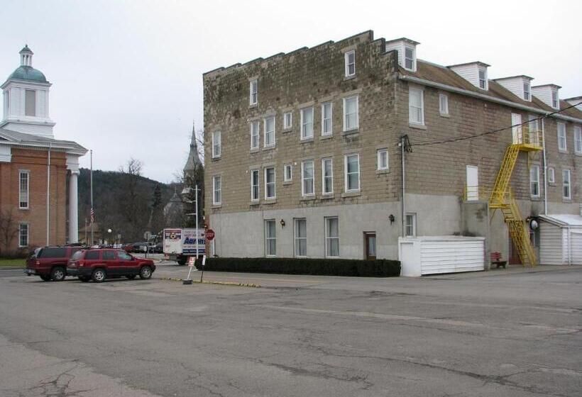 בית מלון כפרי Old National