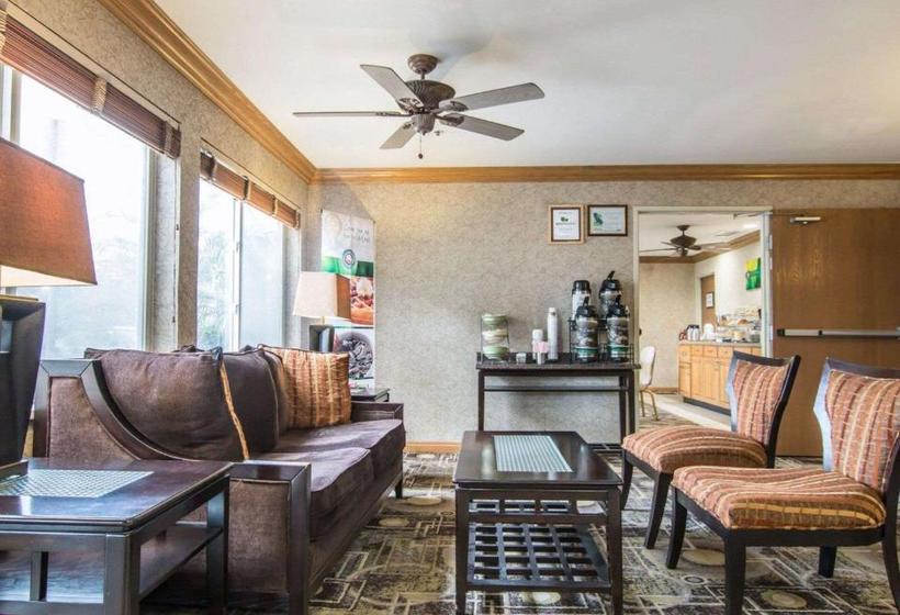 בית מלון כפרי Quality Suites San Diego Otay Mesa