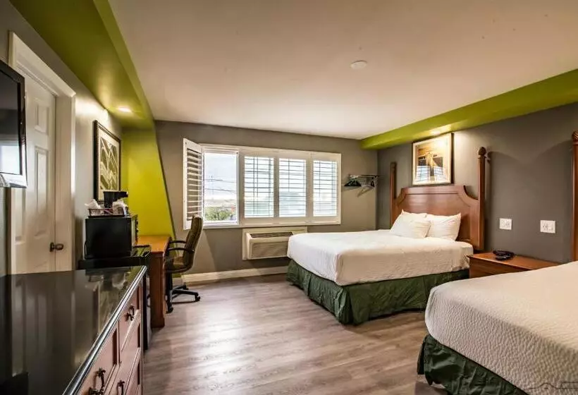 هتل The Seascape Inn