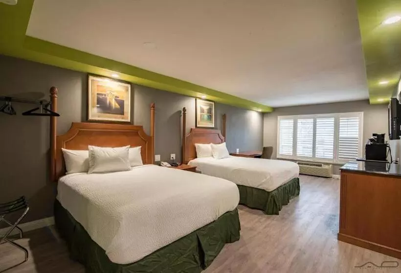 هتل The Seascape Inn