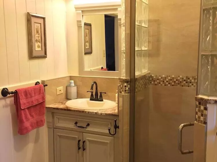 Maureen S Bed & Breakfast