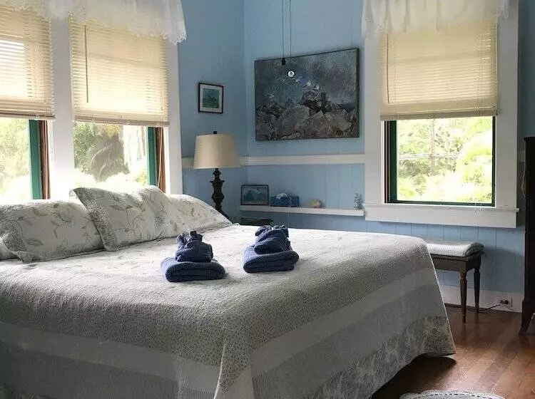 Maureen S Bed & Breakfast