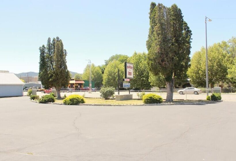 فندق على الطريق Budget Inn Yreka