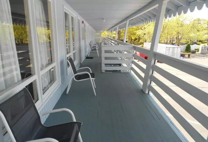 モーテル Cape Shore Inn
