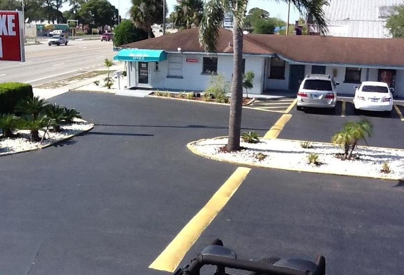 فندق على الطريق Deluxe Inn   Sarasota