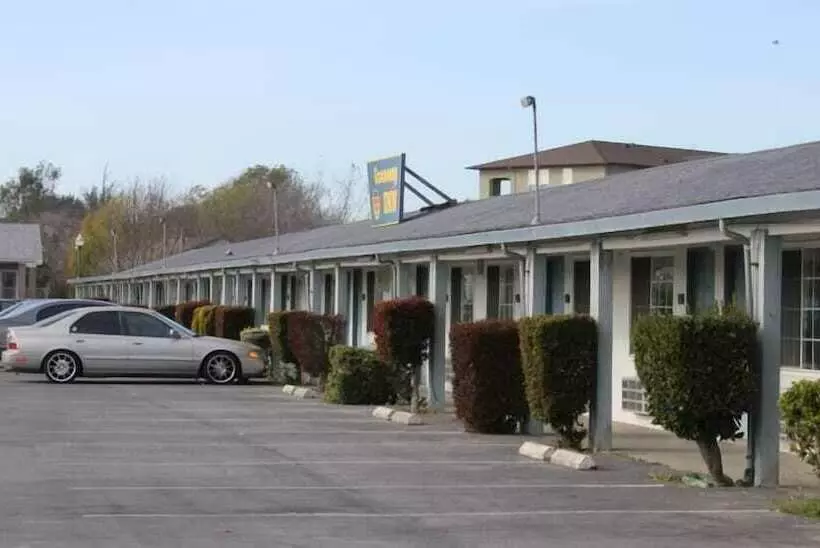 モーテル Economy Inn Watsonville