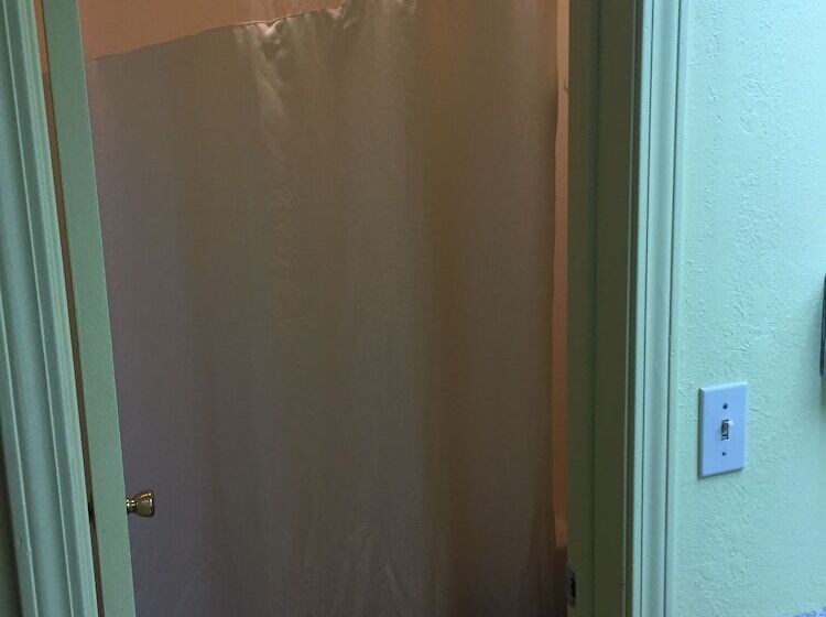 모텔 Lexington Inn