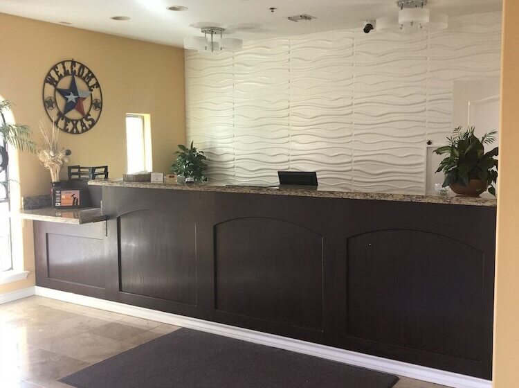 فندق على الطريق Los Fresnos Inn And Suites