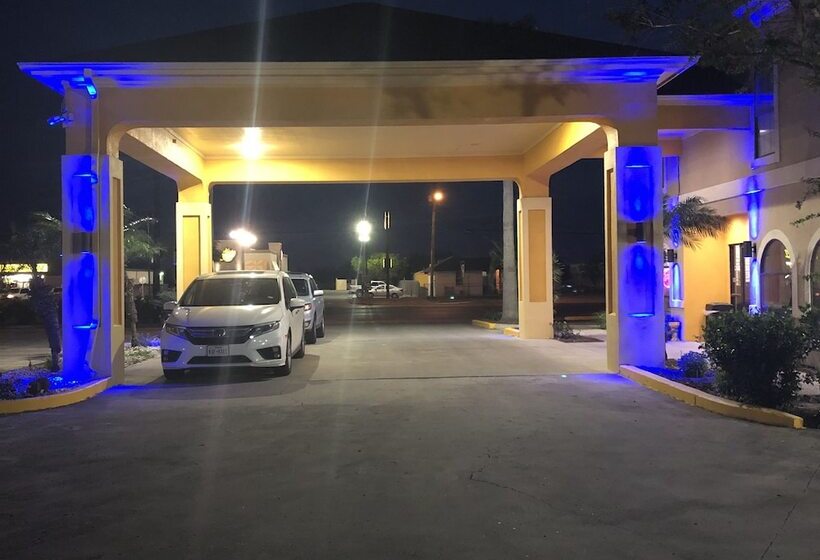 فندق على الطريق Los Fresnos Inn And Suites