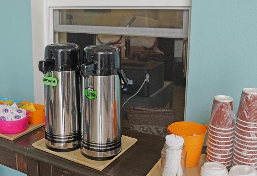 מוטל Ocean Surf Inn & Suites