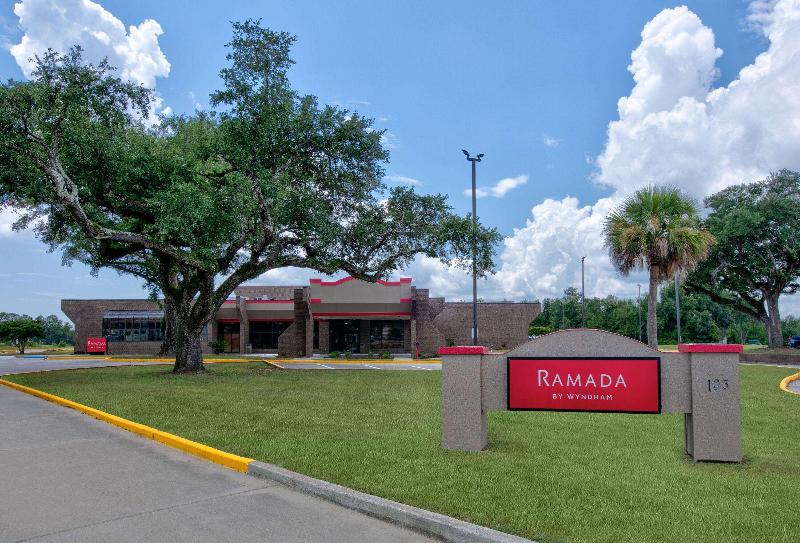 מוטל Ramada By Wyndham Gulfport I 10 Diamondhead