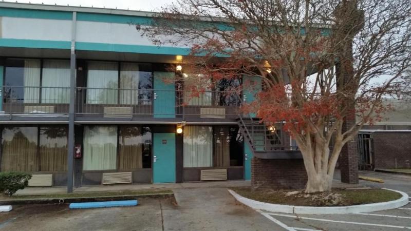 מוטל Ramada By Wyndham Gulfport I 10 Diamondhead