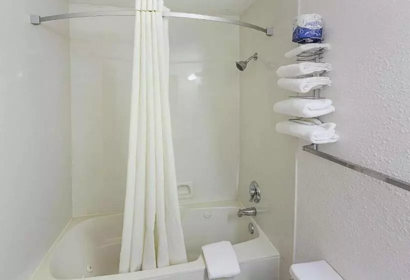 Motelli Rodeway Inn